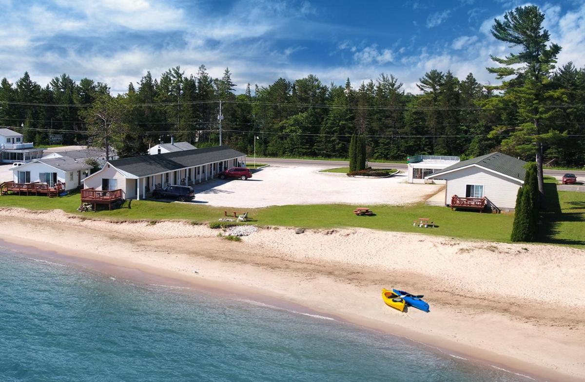 North Winds Motel Mackinaw City Buitenkant foto